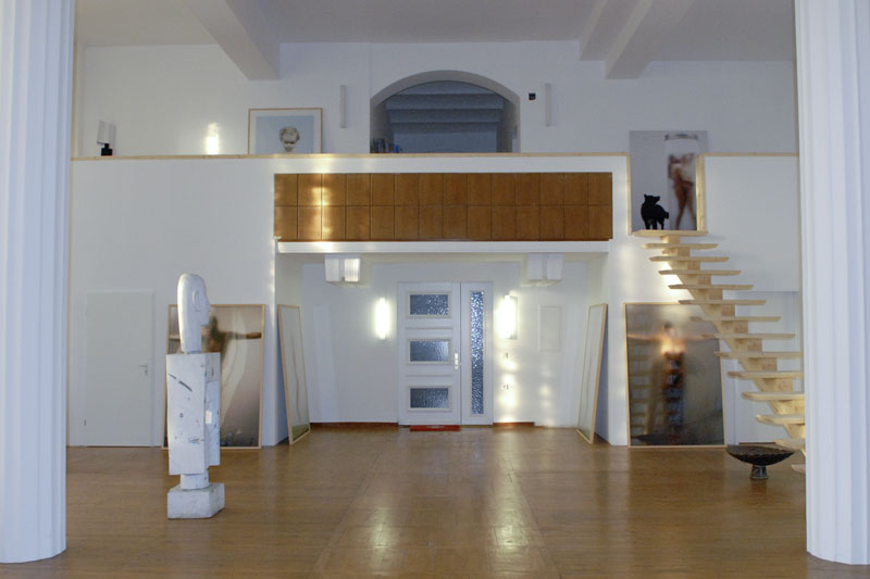 Verbindung Kirchenraum mit darüber liegenden Räumen, Fichte ( Einstammtreppe)